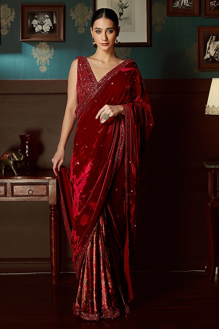 Crimson Red Velvet Printed Pre-Stitched Wedding Saree Set by Priyanka Jain at Pernia's Pop Up Shop