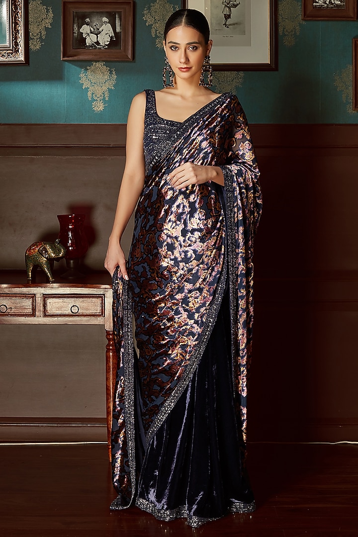 Midnight Blue Velvet Printed Pre-Stitched Wedding Saree Set by Priyanka Jain at Pernia's Pop Up Shop