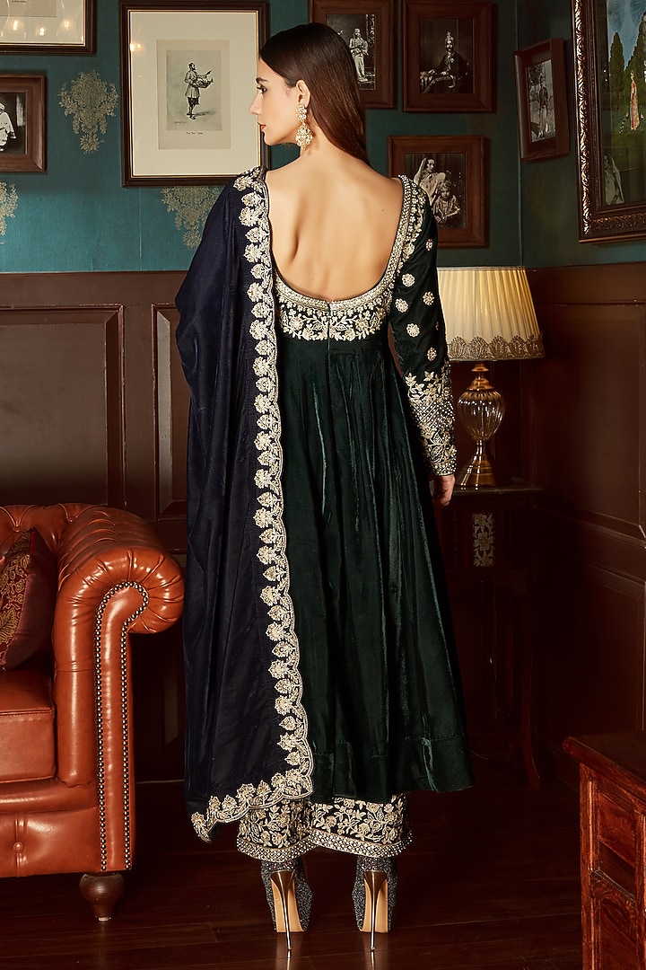 Bottle Green Velvet Sequins & Aari Embroidered Wedding Anarkali Set by Priyanka Jain at Pernia's Pop Up Shop