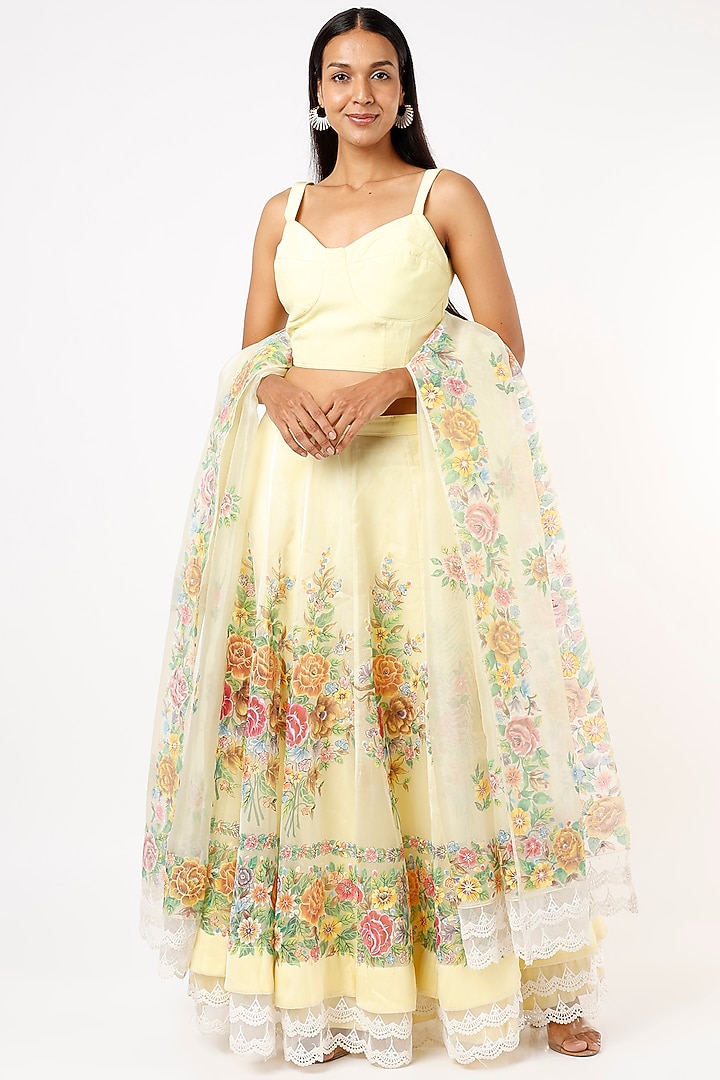 Light Yellow Embroidered Wedding Lehenga Set by Priyanka Jha at Pernia's Pop Up Shop