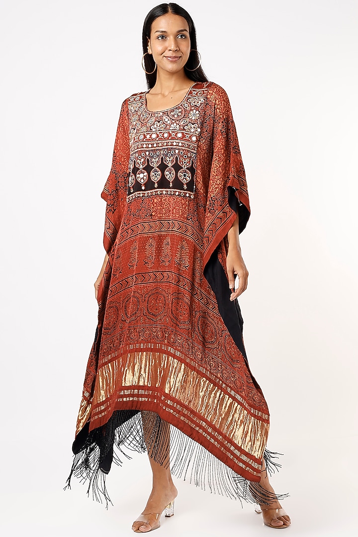 Maroon Hand Block Printed Kaftan by Priyanka Jha at Pernia's Pop Up Shop