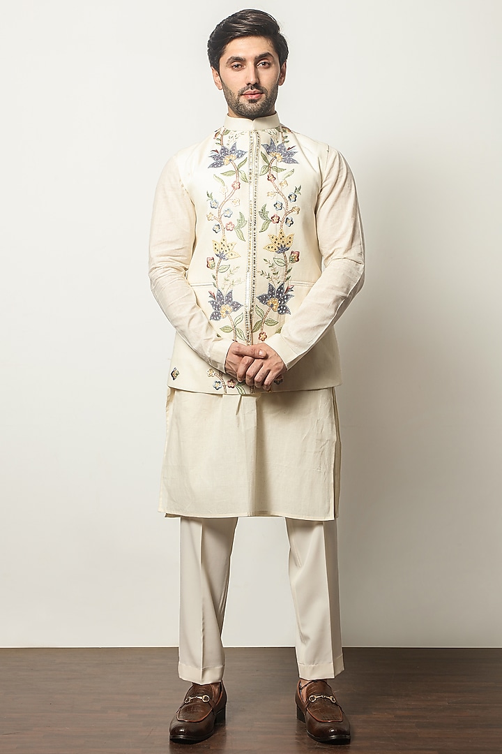 Off-White Embroidered Bundi Jacket With Kurta Set by P.S PANKAJ SONI