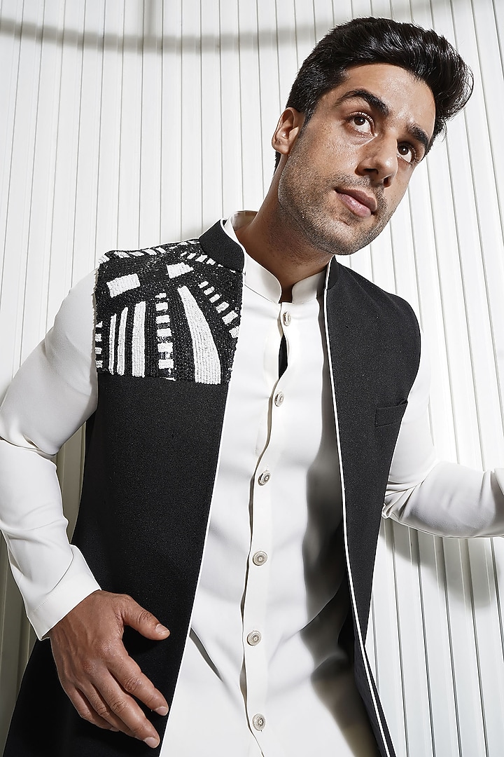 Black Bumari Sequins Embroidered Indo Western Set by P.S PANKAJ SONI at Pernia's Pop Up Shop
