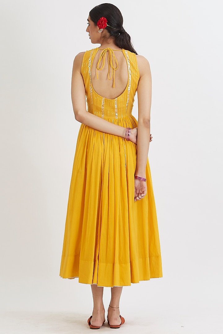 Citrus Yellow Embroidered Anarkali Set by Peeli Dori at Pernia's Pop Up Shop