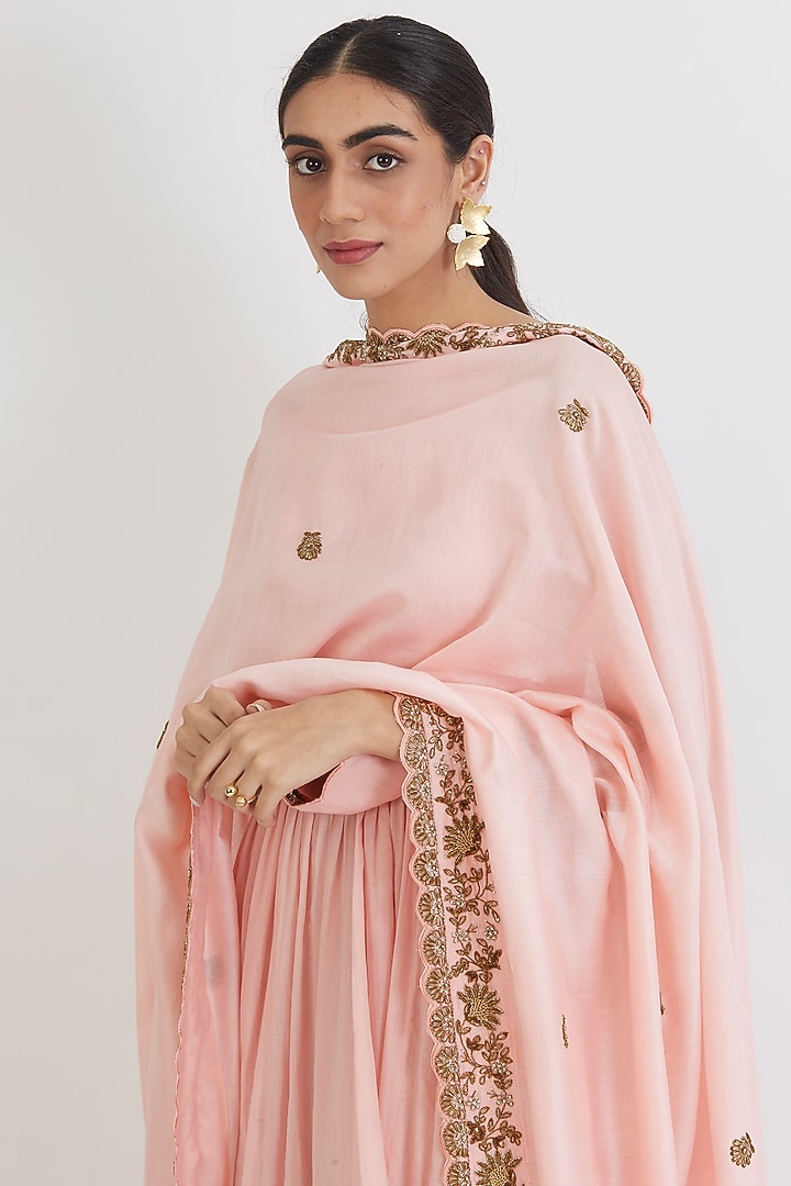 Powder Pink Hand Embroidered Party Wear Anarkali Set by Peeli Dori at Pernia's Pop Up Shop