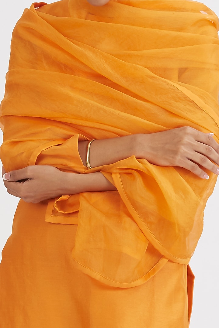 Orange Chanderi Kurta Set by Peeli Dori at Pernia's Pop Up Shop