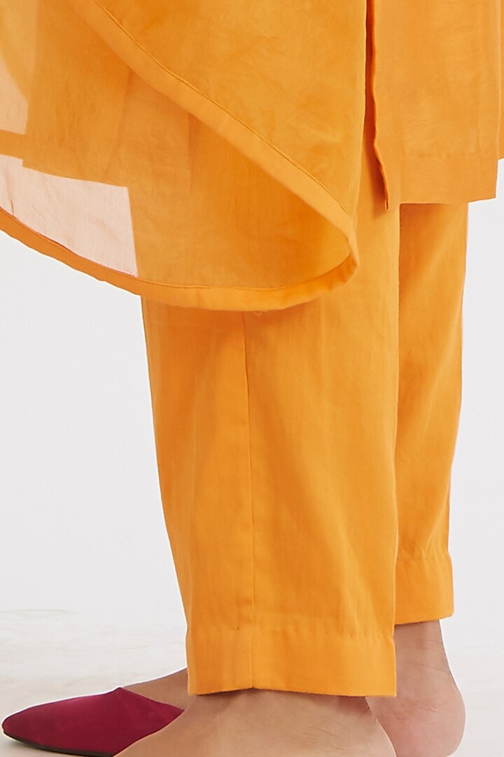 Orange Chanderi Kurta Set by Peeli Dori at Pernia's Pop Up Shop