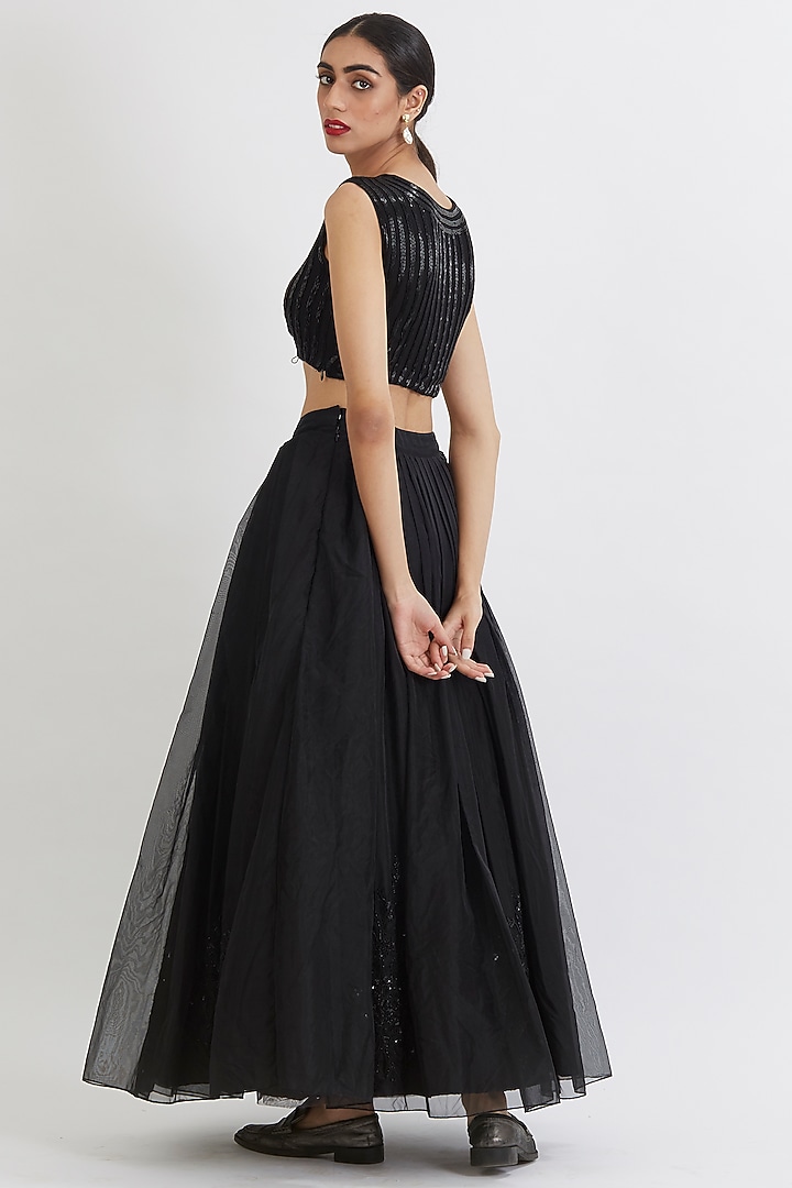 Black Hand Embroidered Lehenga Set by Peeli Dori at Pernia's Pop Up Shop