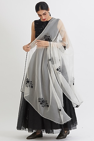 Black Organza Hand-Embroidered Lehenga Set by Peeli Dori