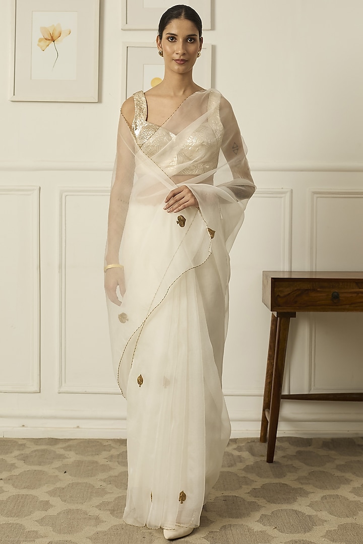 White Silk Organza Saree Set by Peeli Dori at Pernia's Pop Up Shop