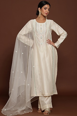 Ivory Chanderi Embellished Kurta Set by Palak Khandelwal