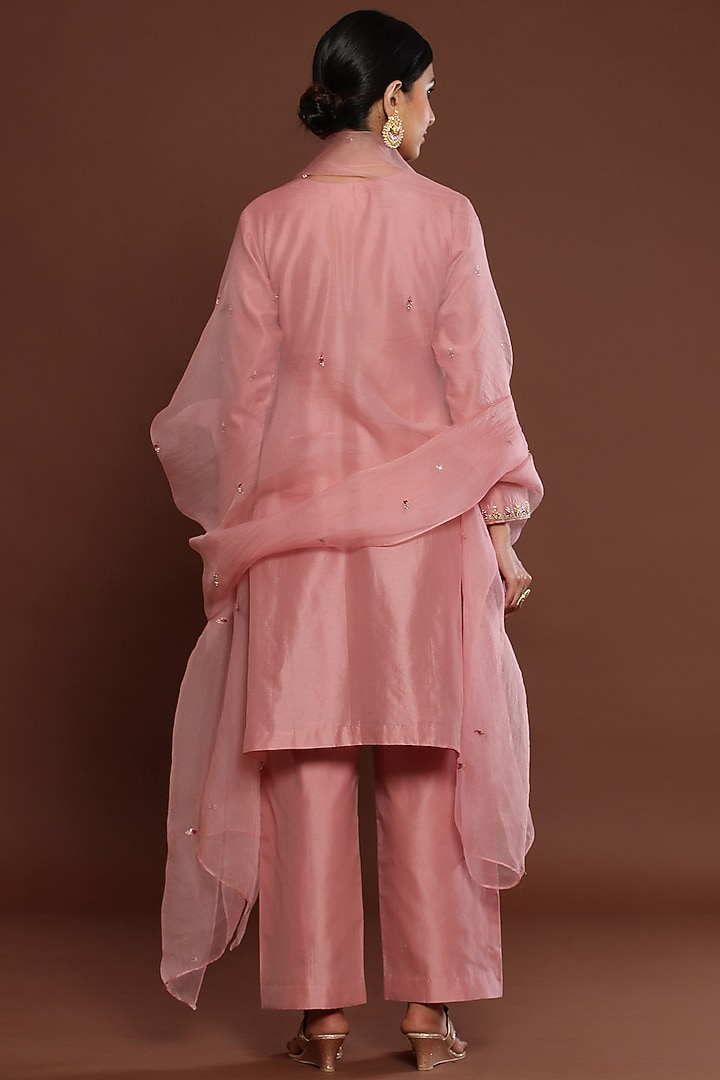 Dusty Pink Zardosi Embroidered Kurta Set by Palak Khandelwal at Pernia's Pop Up Shop