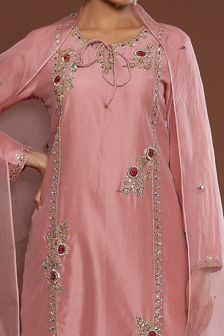 Dusty Pink Zardosi Embroidered Kurta Set by Palak Khandelwal at Pernia's Pop Up Shop