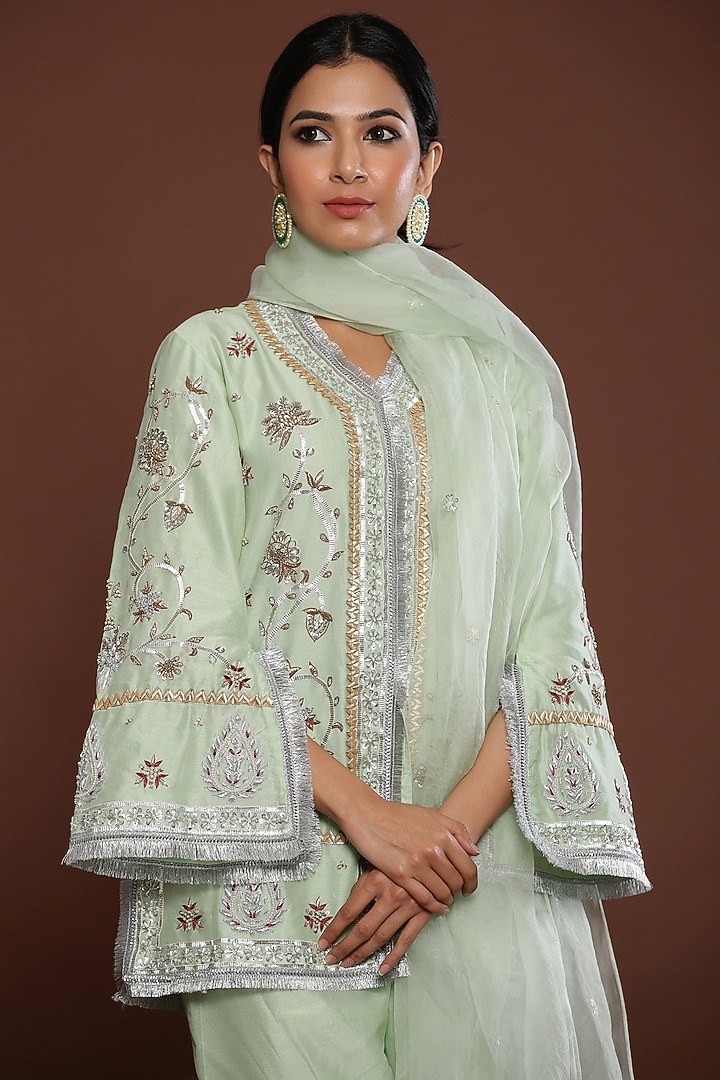 Green Gota Patti Embroidered Kurta Set by Palak Khandelwal at Pernia's Pop Up Shop