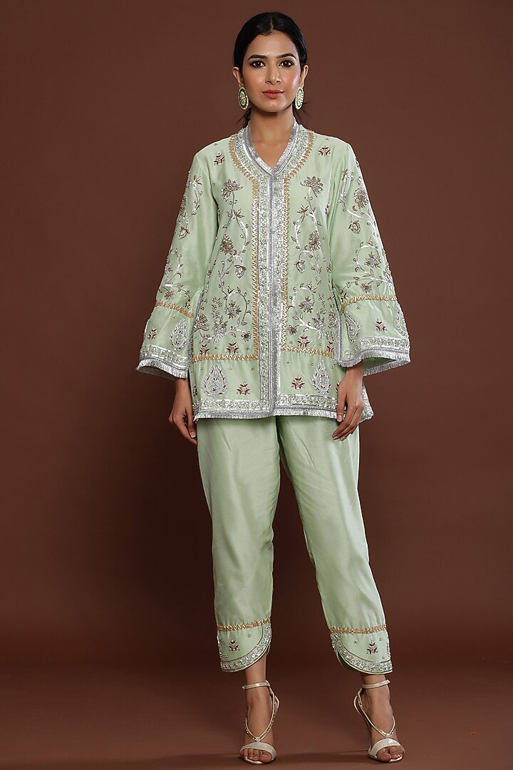 Green Gota Patti Embroidered Kurta Set by Palak Khandelwal at Pernia's Pop Up Shop