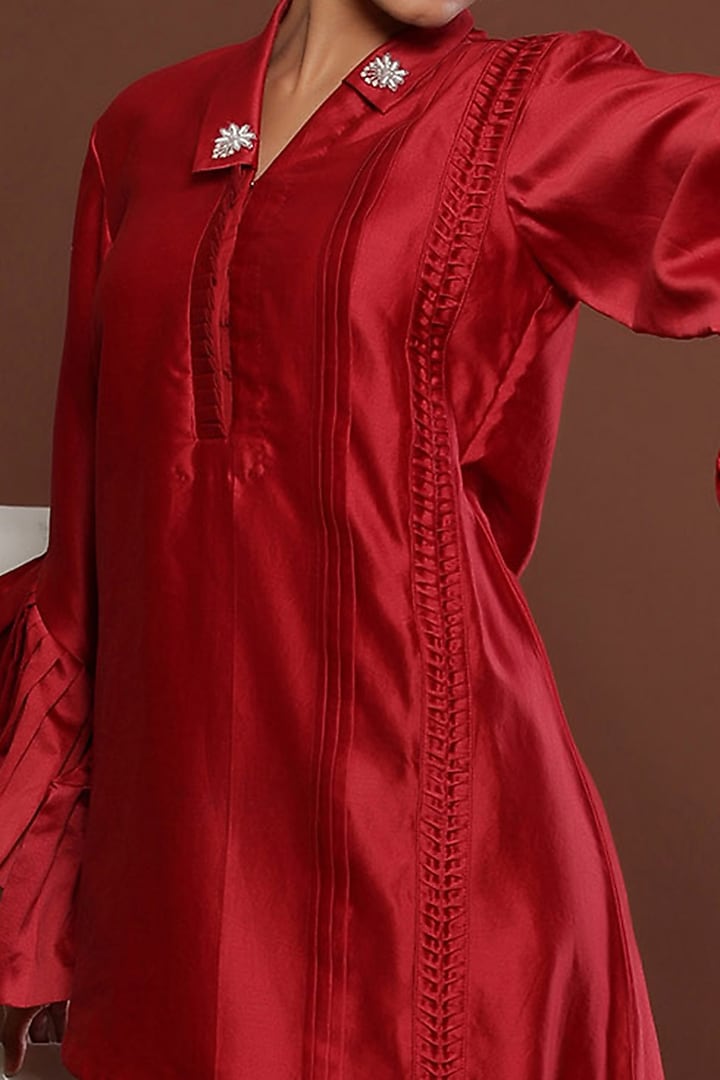 Red Chanderi Kurta Set by Palak Khandelwal at Pernia's Pop Up Shop