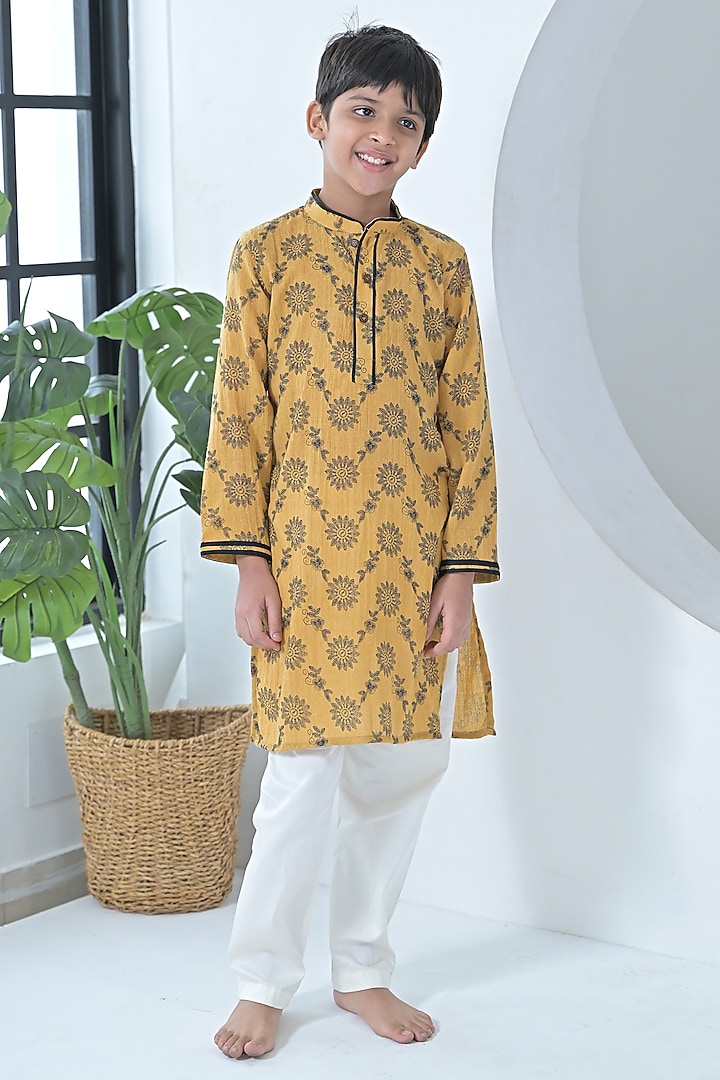 Yellow Cotton Threadwork Kurta Set For Boys by The Plum Bum at Pernia's Pop Up Shop