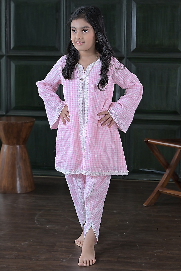Pink Cotton Threadwork Kurta Set For Girls by The Plum Bum at Pernia's Pop Up Shop