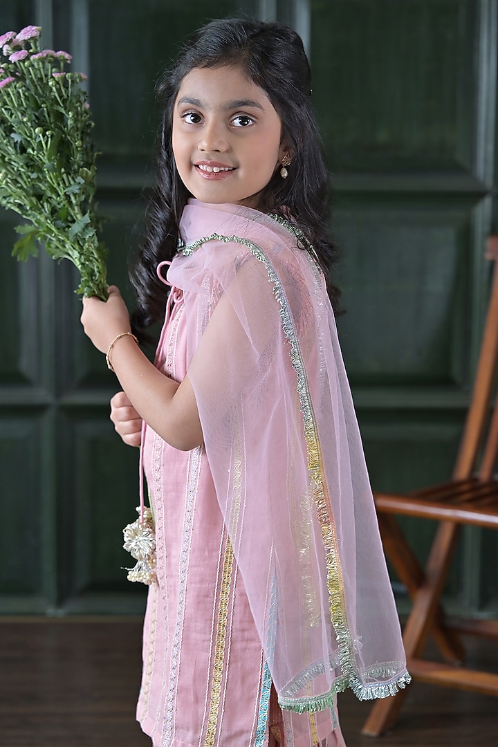 Pink Cotton Threadwork Kurta Set For Girls by The Plum Bum at Pernia's Pop Up Shop