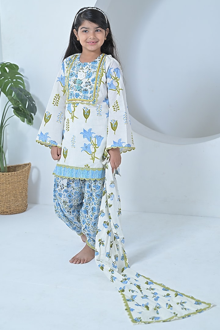 White & Blue Cotton Embellished Kurta Set For Girls by The Plum Bum at Pernia's Pop Up Shop