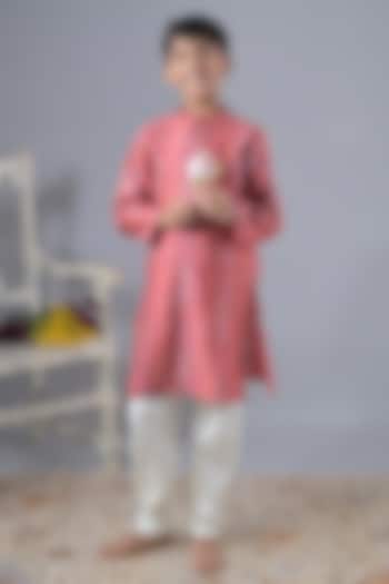 Maroon Chanderi Kurta Set For Boys by The Plum Bum at Pernia's Pop Up Shop