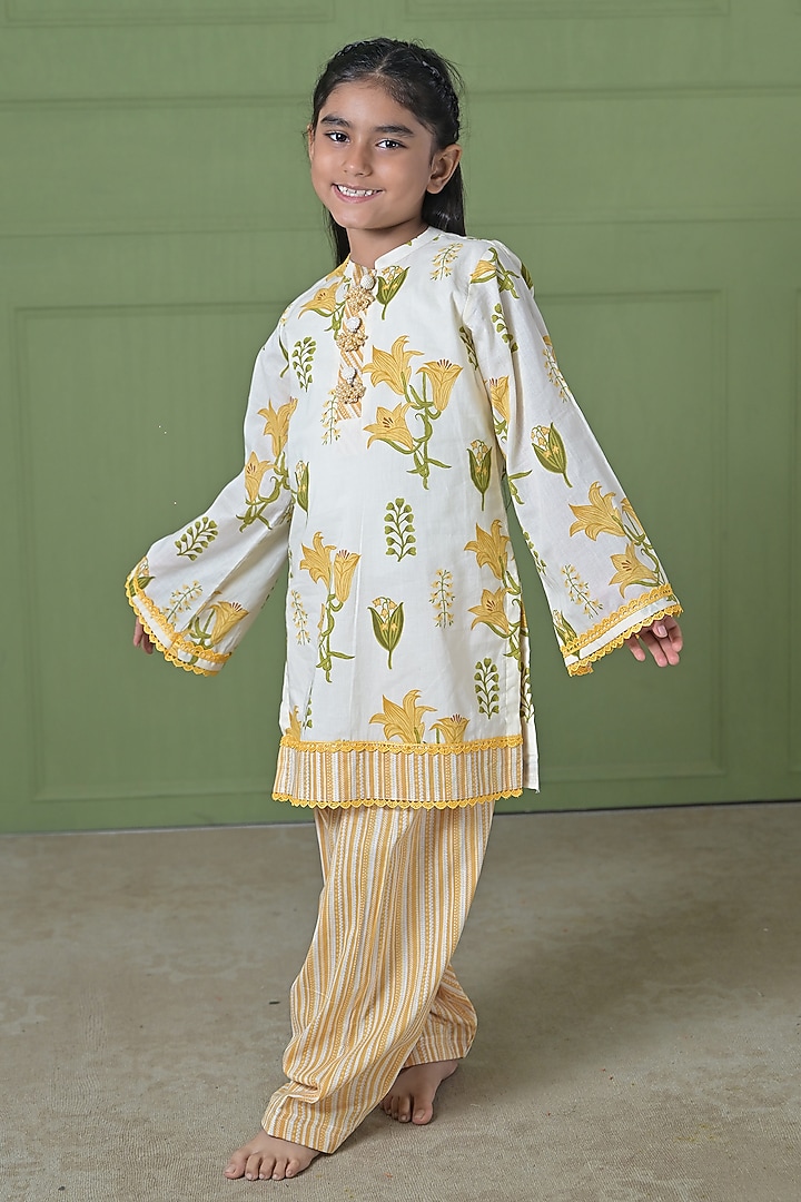Off-White & Yellow Cotton Lace Embellished Kurta Set For Girls by The Plum Bum at Pernia's Pop Up Shop