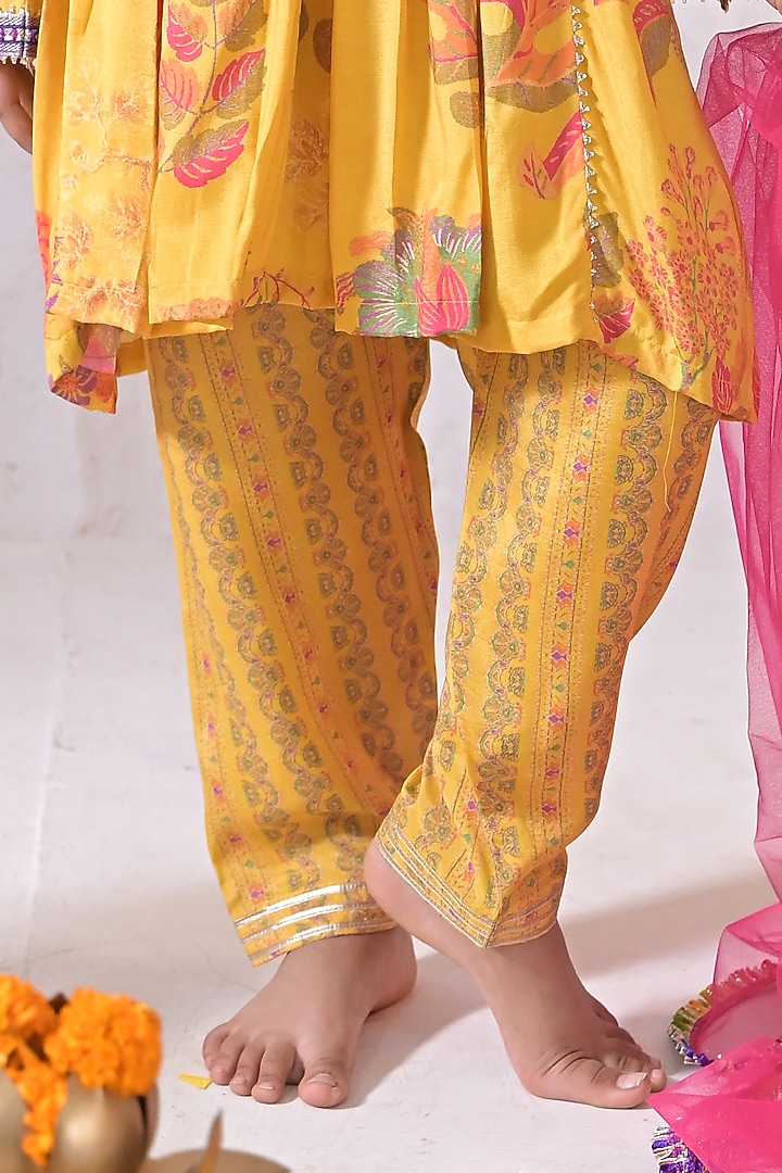 Yellow Satin Linen Floral Kurta Set For Girls by The Plum Bum at Pernia's Pop Up Shop