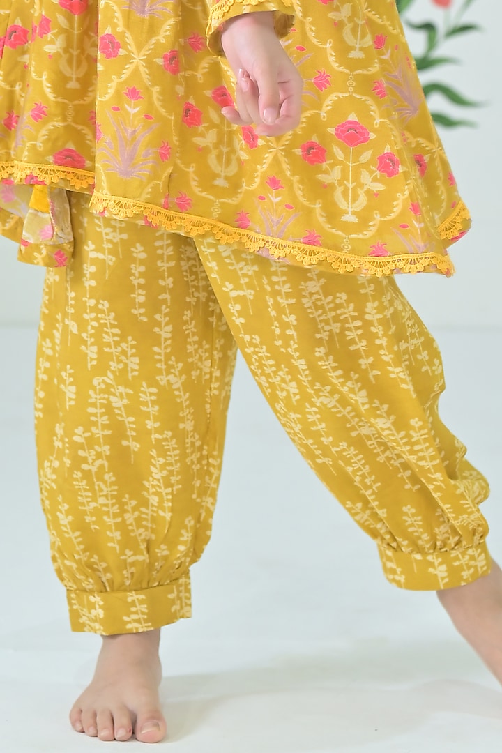 Mustard Green Muslin Floral Jaal Kurta Set For Girls by The Plum Bum at Pernia's Pop Up Shop