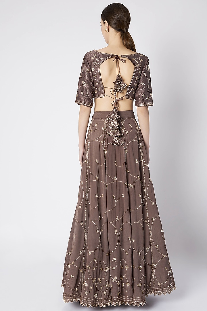 Brown Embroidered Wedding Lehenga Set by Pleats by Kaksha & Dimple at Pernia's Pop Up Shop