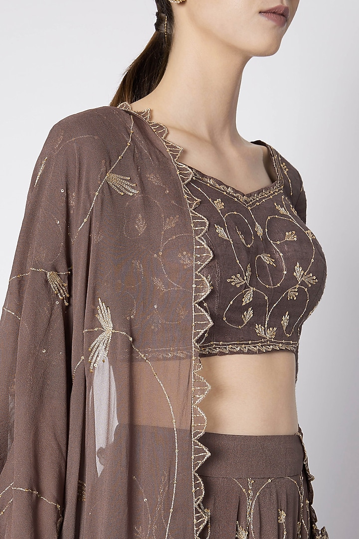 Brown Embroidered Wedding Lehenga Set by Pleats by Kaksha & Dimple at Pernia's Pop Up Shop