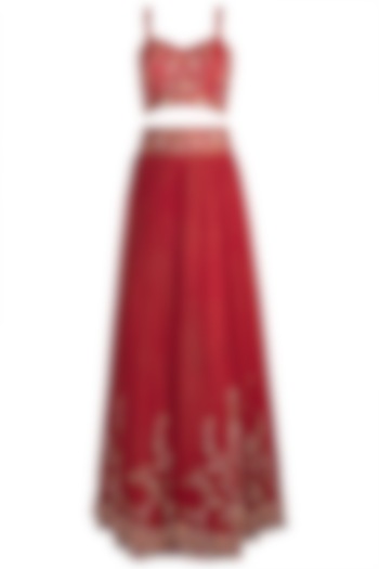 Red Embroidered Heavy Wedding Lehenga Set by Pleats by Kaksha & Dimple at Pernia's Pop Up Shop
