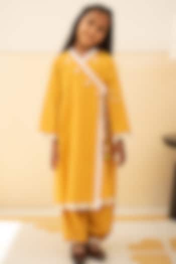 Yellow Cotton Tassel Wrap Kurta Set For Girls by PLUMCHEEKS
