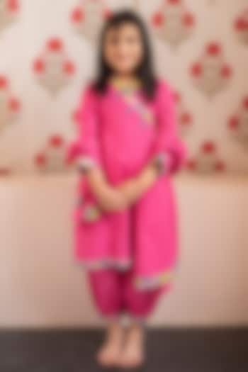 Pink Cotton Floral Embroidered Wrap Kurta Set For Girls by PLUMCHEEKS
