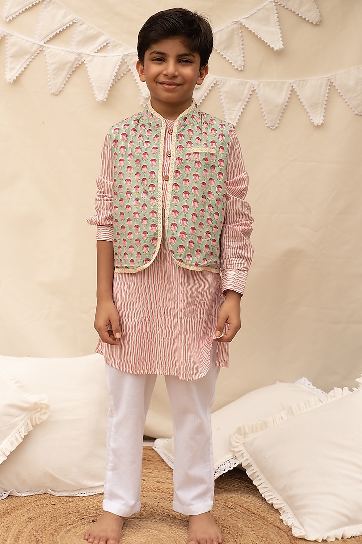 Pink Kurta Set With Nehru Jacket For Boys by PLUMCHEEKS
