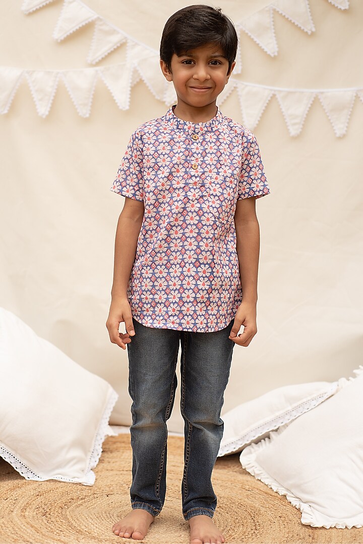 Blue Cotton Printed Shirt For Boys by PLUMCHEEKS
