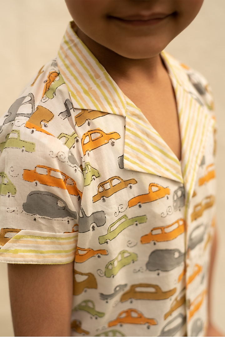 Light Green & White Printed Pant Set For Boys by PLUMCHEEKS at Pernia's Pop Up Shop