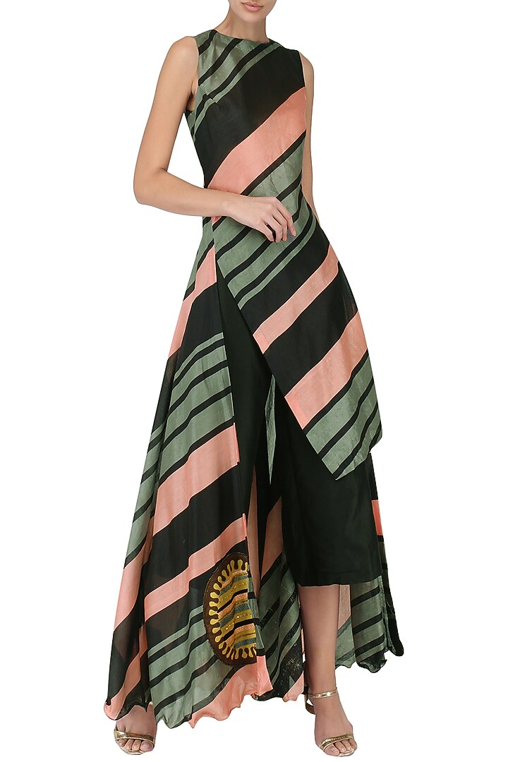Salmon pink and steel grey printed kurta with culottes available only at Pernia's Pop Up Shop.