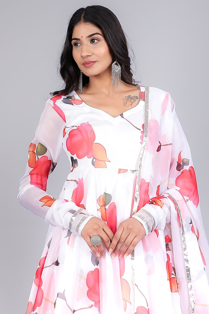 White Organza Anarkali Set by Pomcha Jaipur at Pernia's Pop Up Shop