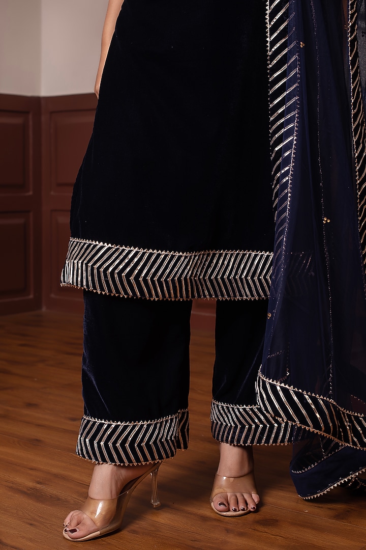Blue Velvet Gota Patti Work Kurta Set by Pomcha Jaipur at Pernia's Pop Up Shop