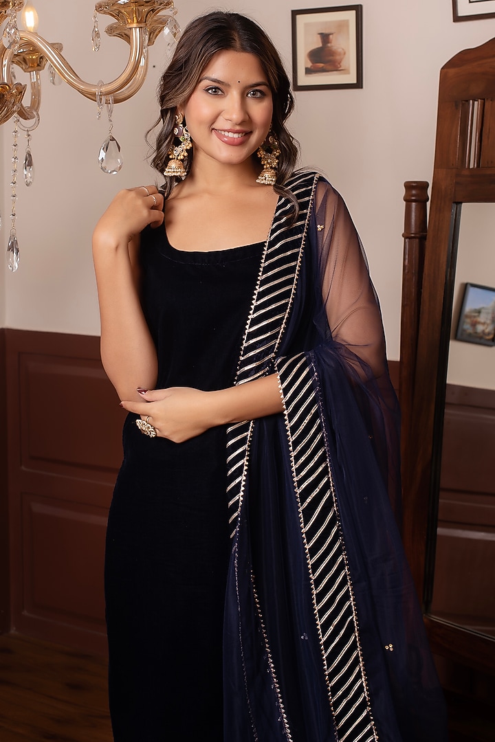 Blue Velvet Gota Patti Work Kurta Set by Pomcha Jaipur at Pernia's Pop Up Shop