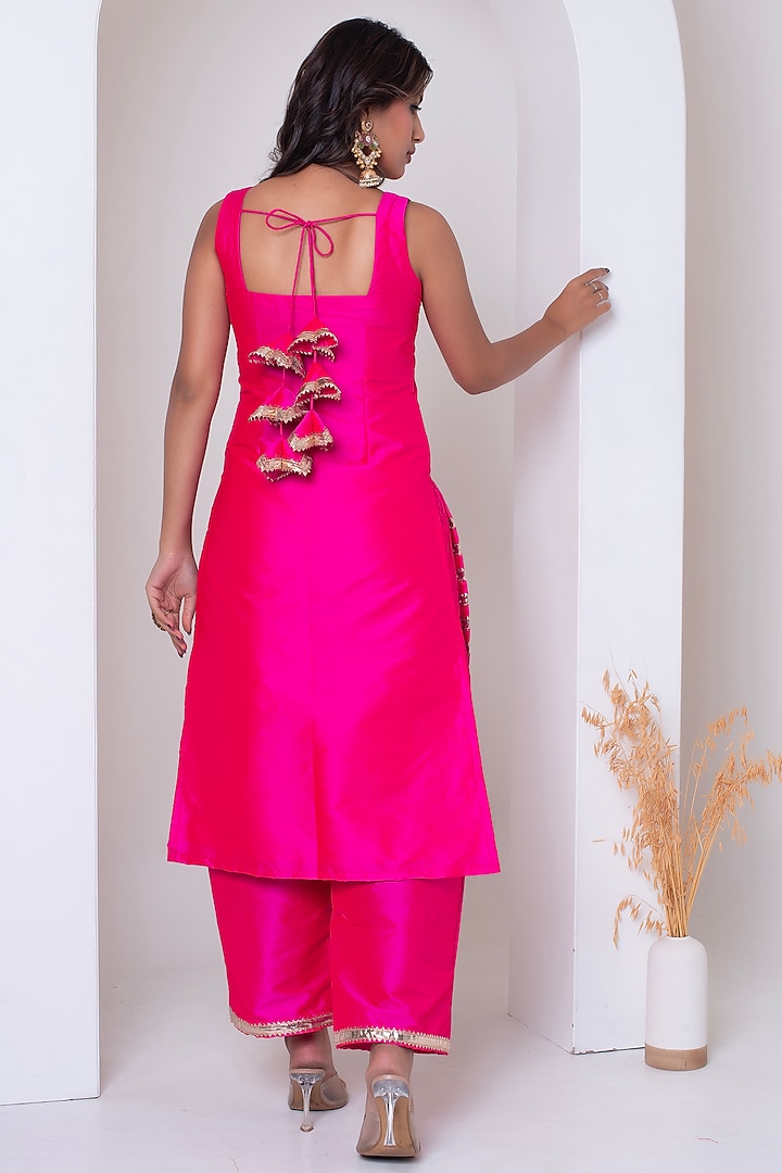 Hot Pink Taffeta Silk Gota Patti Work Kurta Set by Pomcha Jaipur at Pernia's Pop Up Shop