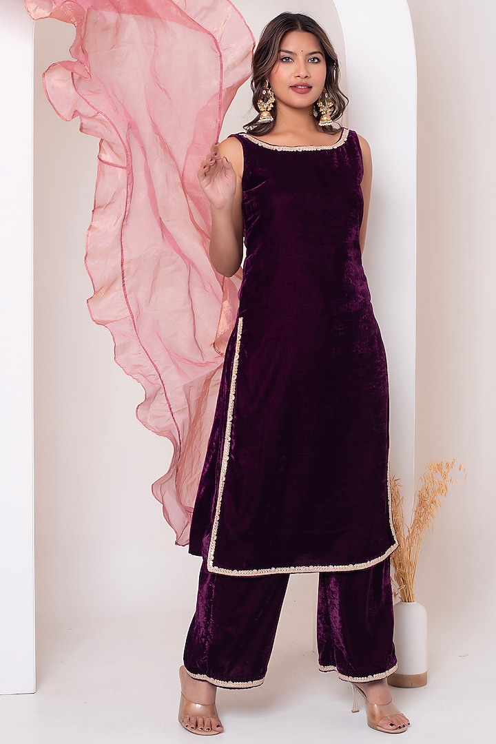 Burgundy Velvet Gota Patti Work Kurta Set by Pomcha Jaipur at Pernia's Pop Up Shop