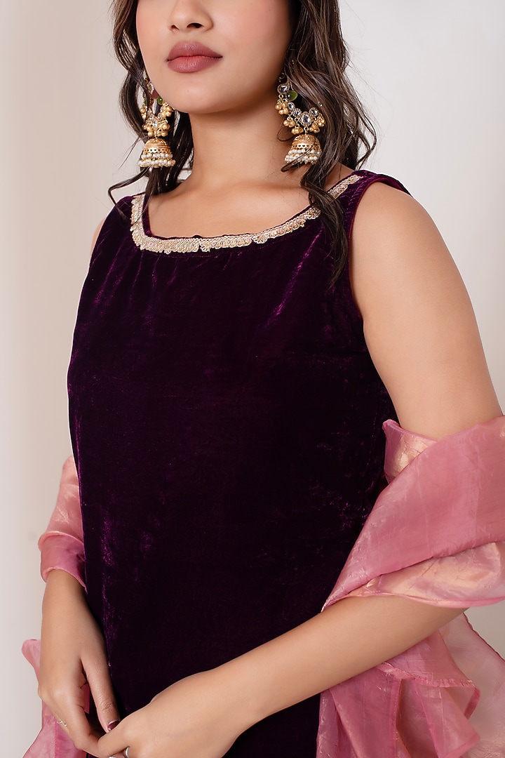 Burgundy Velvet Gota Patti Work Kurta Set by Pomcha Jaipur at Pernia's Pop Up Shop