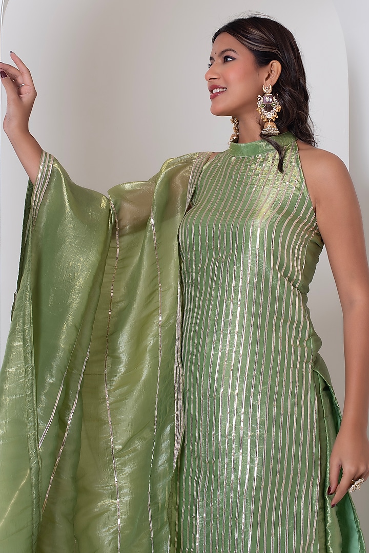 Green Cosmos Silk Gota Patti Work Kurta Set by Pomcha Jaipur at Pernia's Pop Up Shop