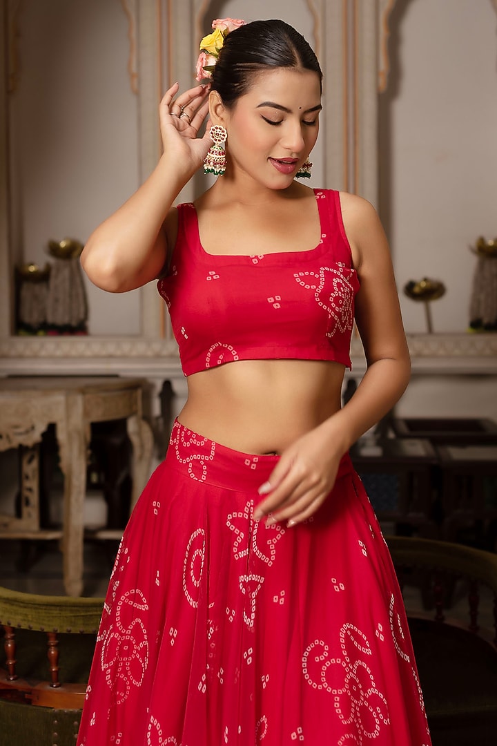 Red Georgette Bandhej Lehenga Set by Pomcha Jaipur at Pernia's Pop Up Shop