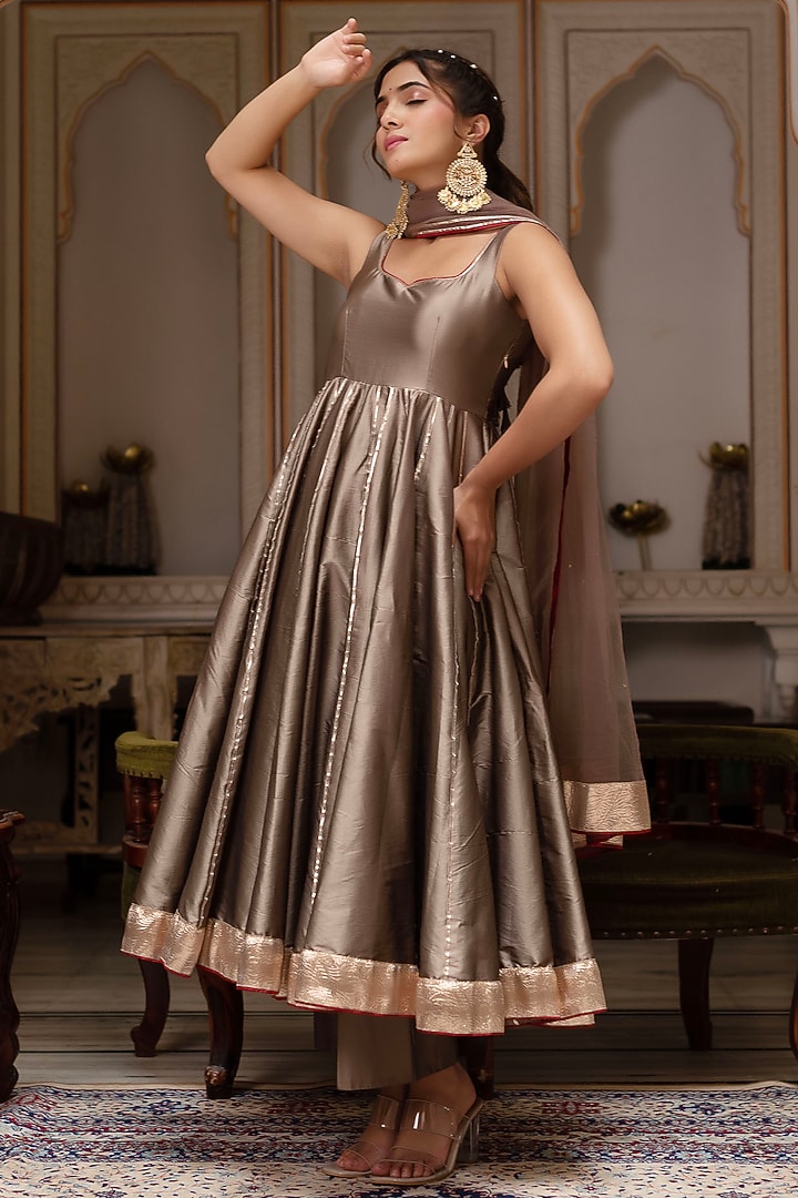 Ash Gold Taffeta Silk Gota-Patti Anarkali Set by Pomcha Jaipur at Pernia's Pop Up Shop