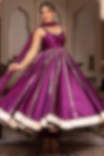 Plum Taffeta Silk Gota-Patti Anarkali Set by Pomcha Jaipur at Pernia's Pop Up Shop