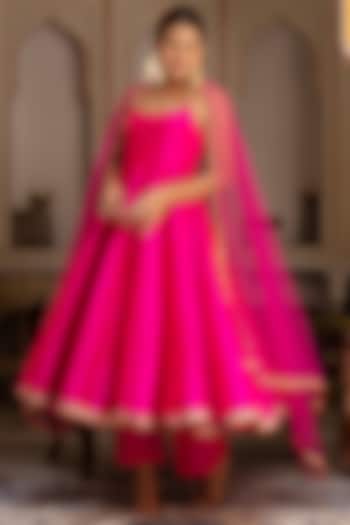 Pink Taffeta Silk Embroidered Anarkali Set by Pomcha Jaipur at Pernia's Pop Up Shop