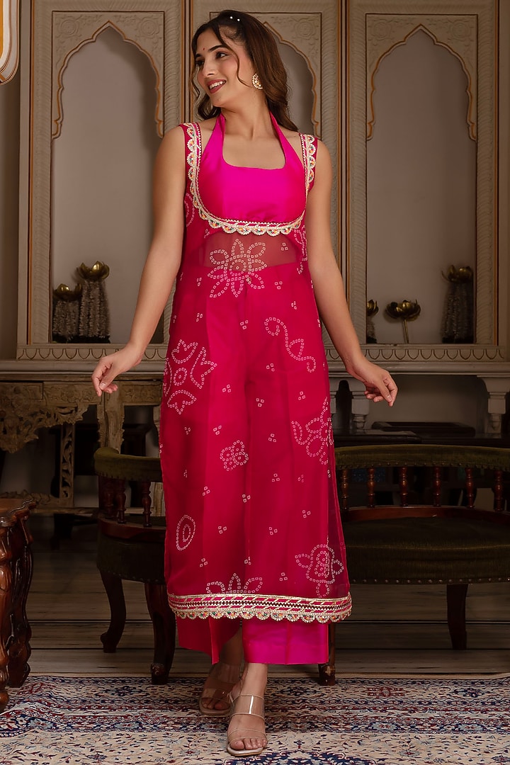 Pink Georgette Bandhej Kurta Set by Pomcha Jaipur at Pernia's Pop Up Shop