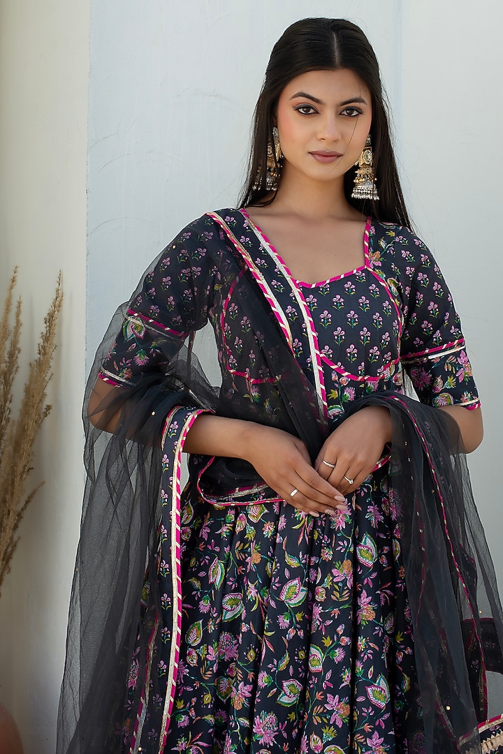 Grey Cotton Gota Patti Work Party Wear Anarkali Set by Pomcha Jaipur at Pernia's Pop Up Shop